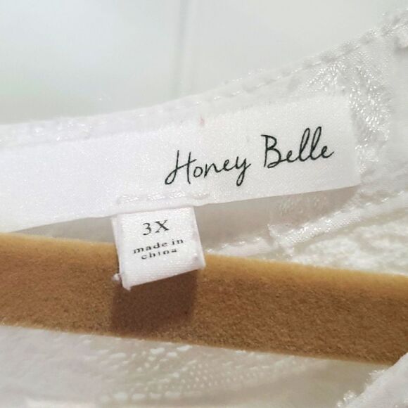 Honey Belle Womans, Floral Lace Blouse, Size 3X - Picture 4 of 6